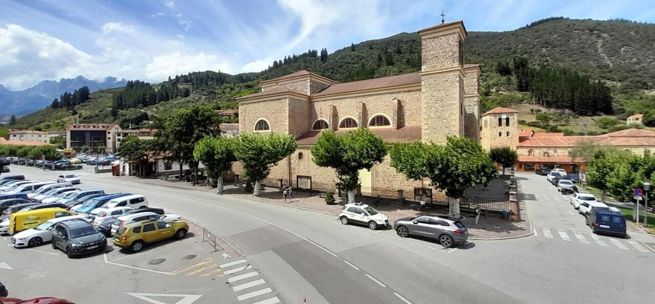 Apartamento Corazon De Liebana Potes Exterior photo