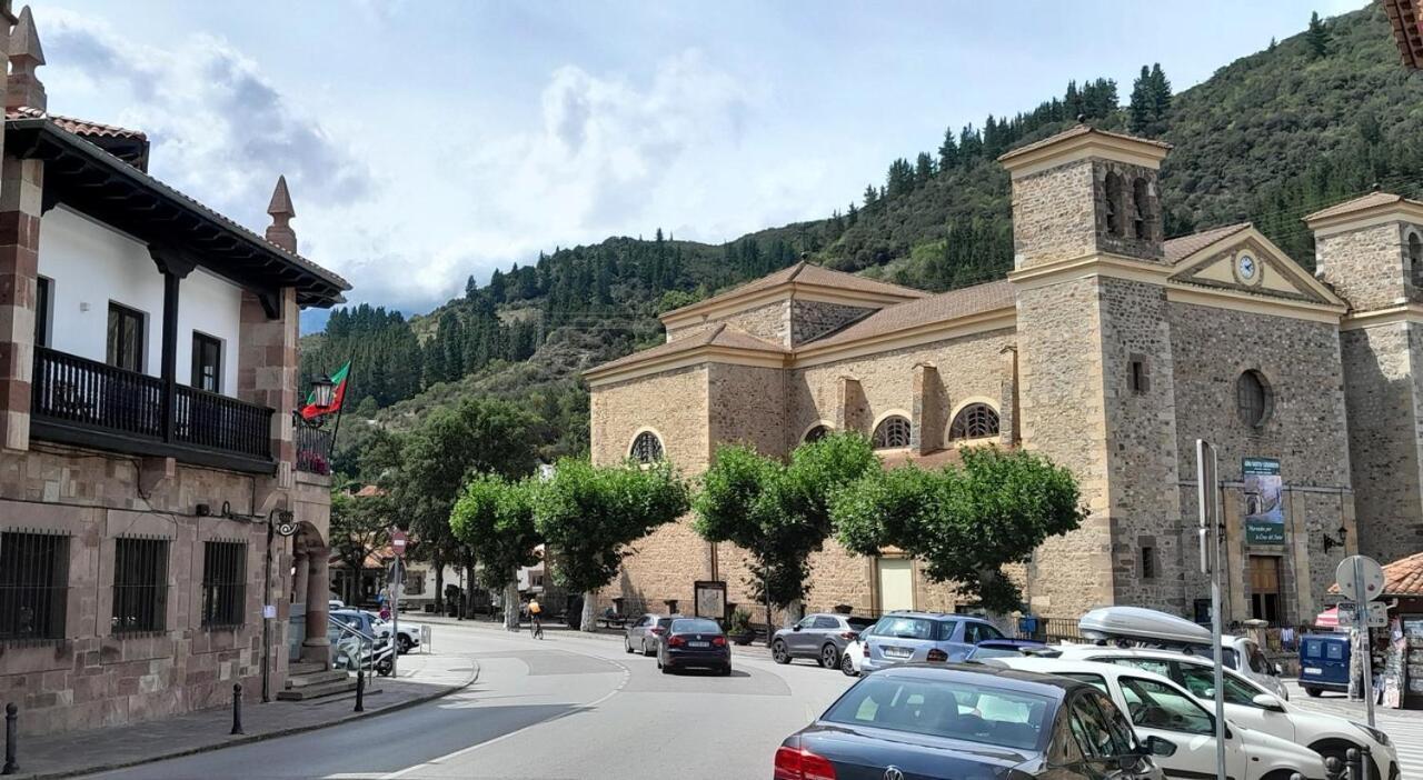 Apartamento Corazon De Liebana Potes Exterior photo